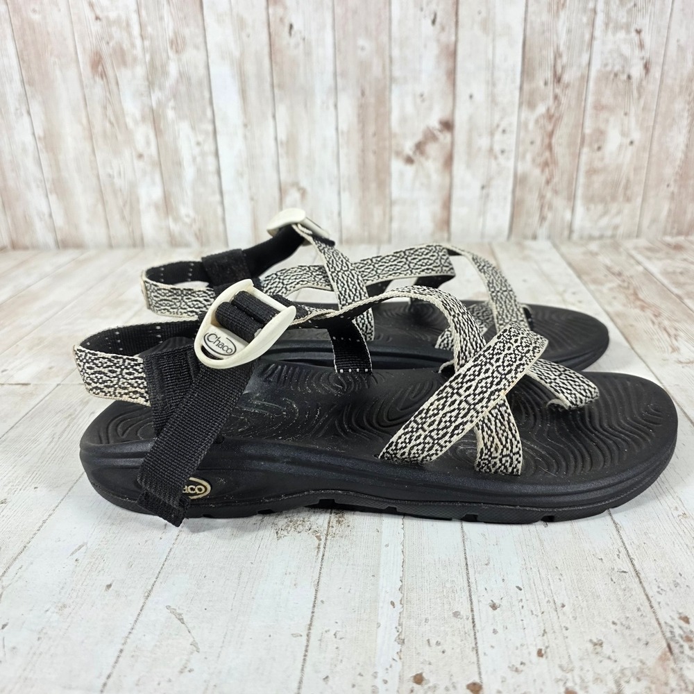 Chaco Z Cloud 2 Womens Size 10 Black White Geometric Strappy Toe Loop Sandals